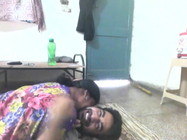 Neighbour bhabhi affiar with young boy hot hard sex vid
