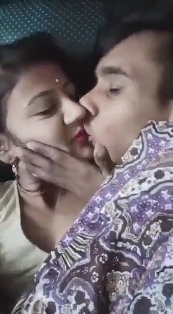 Newly married couples hot romance blowjob vid