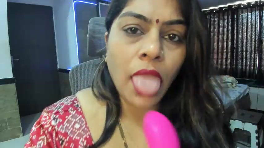 Stripchat-Public.Show-c-tarivishu23-2025.01.14.040409