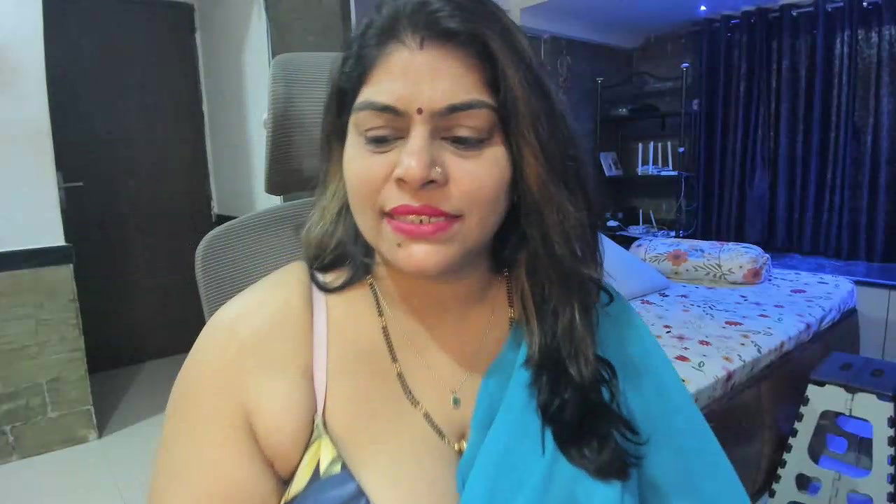 Stripchat-Public.Show-c-tarivishu23-2025.01.28.013901