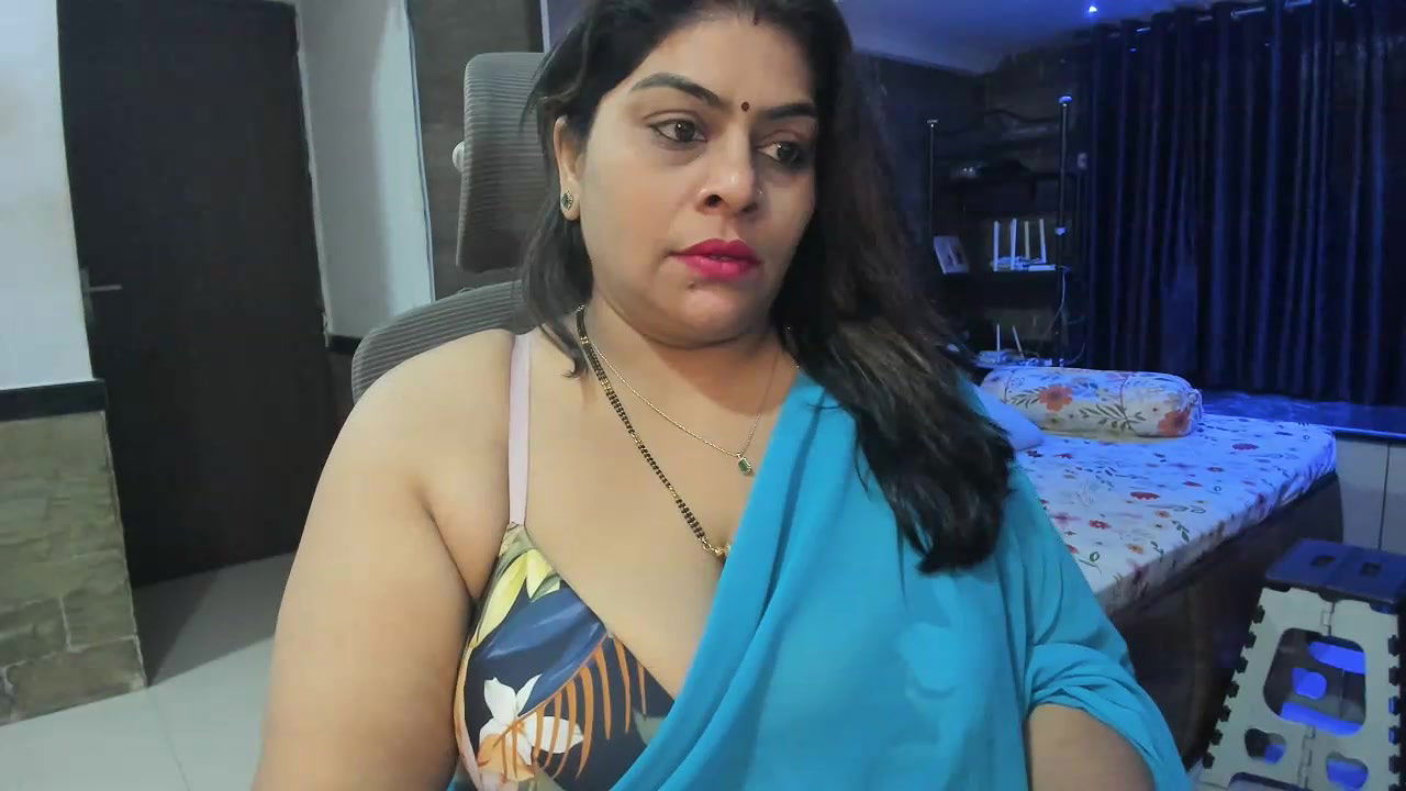 Stripchat-Public.Show-c-tarivishu23-2025.01.28.013931