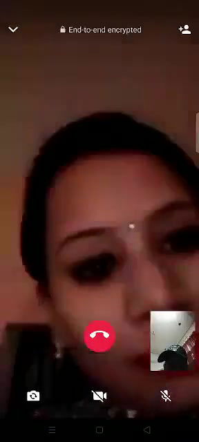 Desi Bhabhi Shows her Boobs On VC