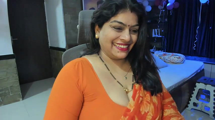 Stripchat-Public.Show-c-tarivishu23-2025.02.15.141008