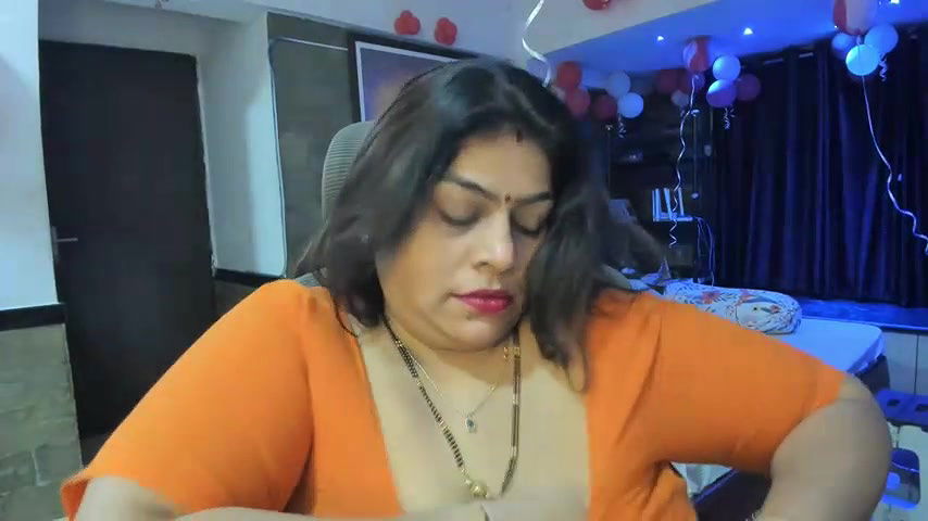 Stripchat-Public.Show-c-tarivishu23-2025.02.15.141008