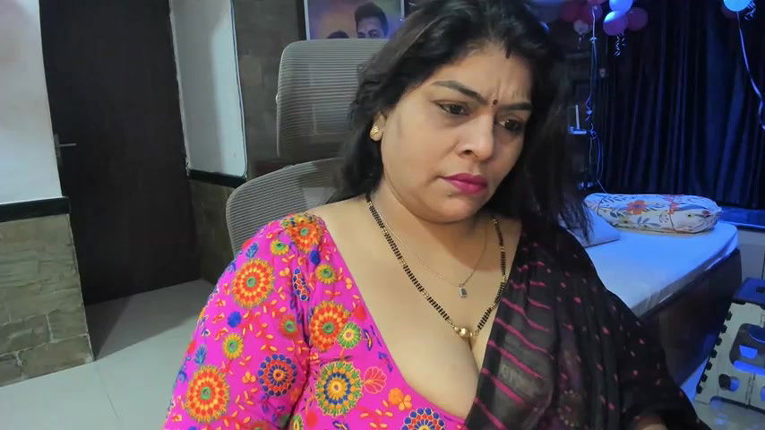 Stripchat-Public.Show-c-tarivishu23-2025.02.17.005023