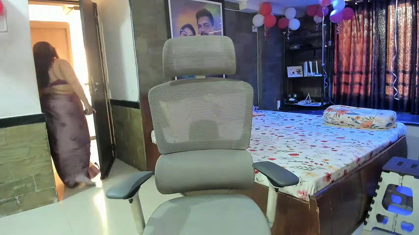 Stripchat-Public.Show-c-tarivishu23-2025.02.18.122806