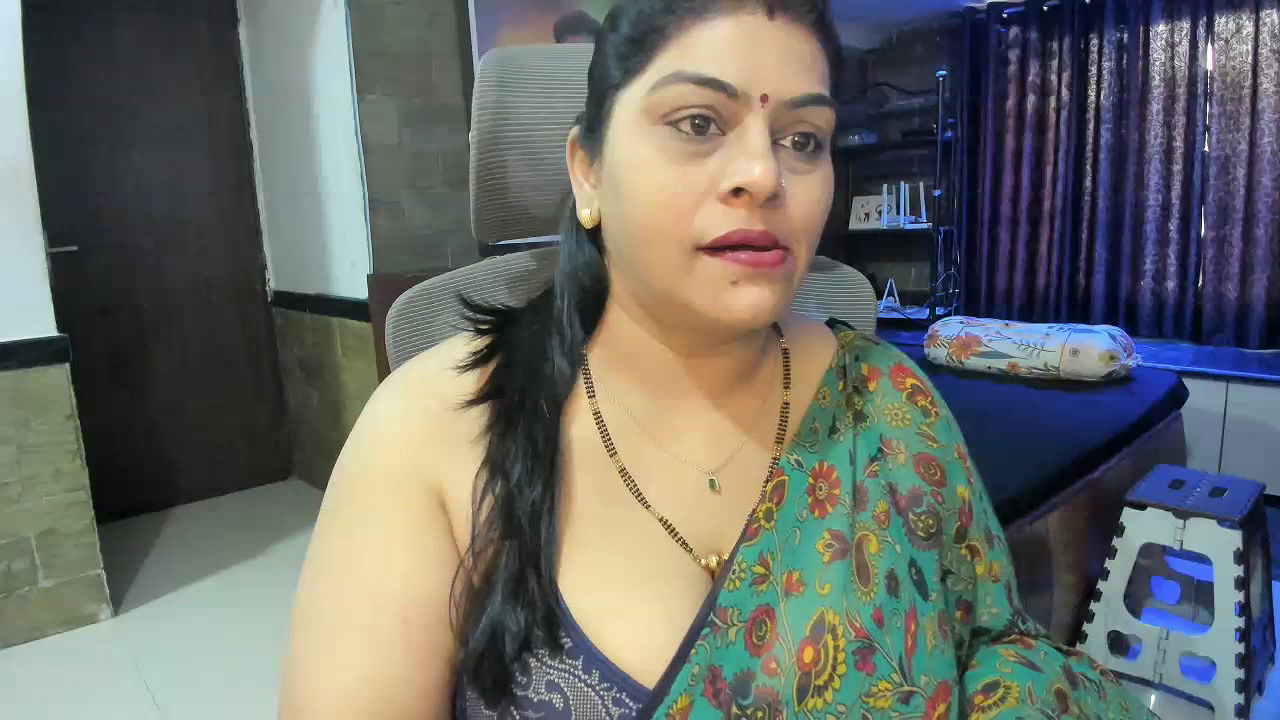 Stripchat-Public.Show-c-tarivishu23-2025.03.07.123216