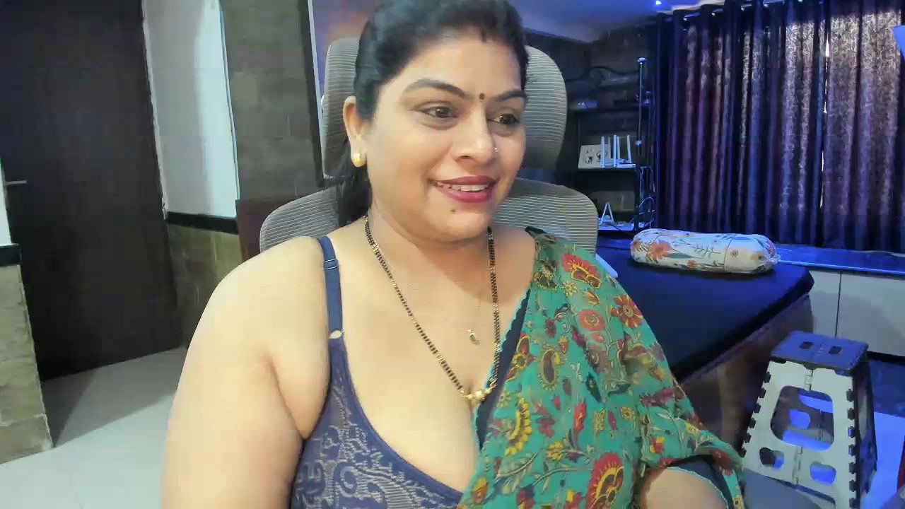 Stripchat-Public.Show-c-tarivishu23-2025.03.07.123216