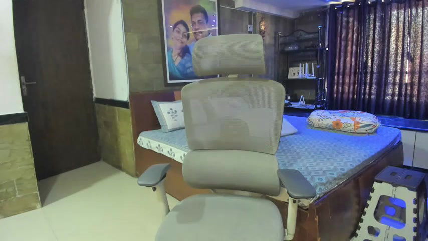 Stripchat-Public.Show-c-tarivishu23-2025.03.12.030828