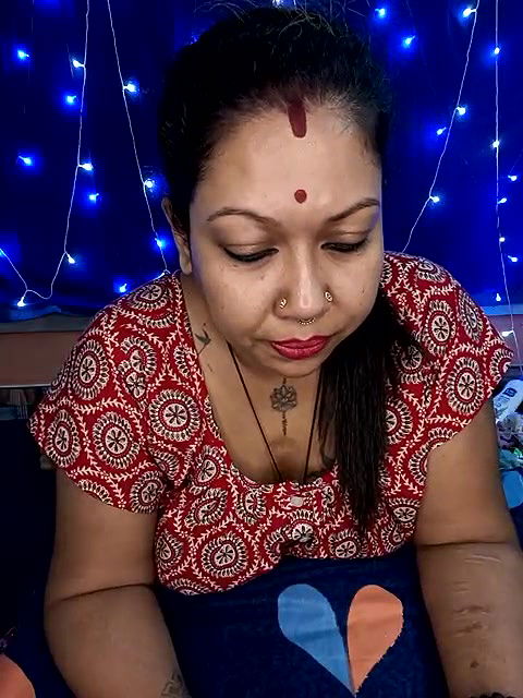 Stripchat-Public.Show-c-YOUR_LOVELY-40-2025.01.24.211358