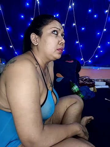 Stripchat-Public.Show-c-YOUR_LOVELY-40-2025.02.08.220358