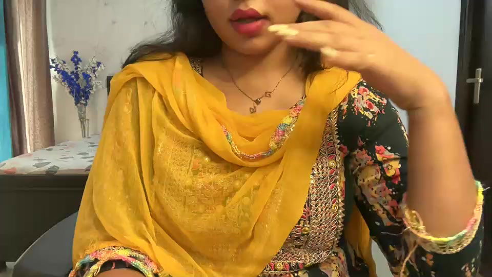 Stripchat-Public.Show-f-Adeline_lilly-2025.05.16.103334