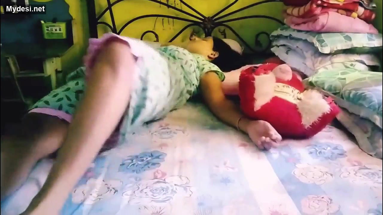 Selvi Aunty Showing her pusy in Nigthy