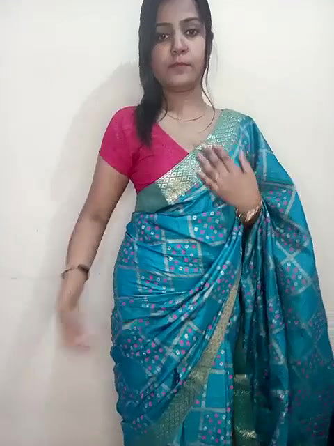 Stripchat-Public.Show-f-Miss-Riyasingh-2025.05.14.134023