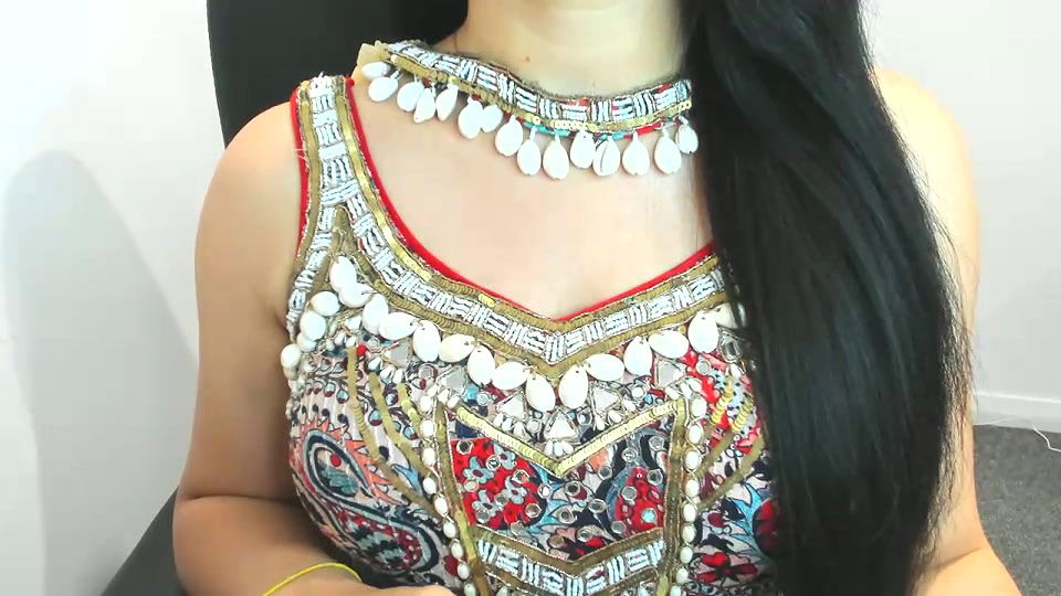 Stripchat-Public.Show-f-TheGoldenGirl-2025.02.04.175314