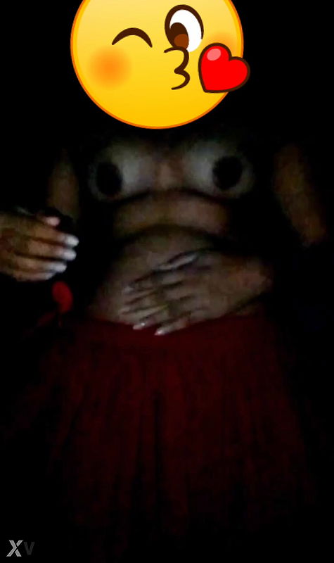 Desi bhabi sexy boobs 2