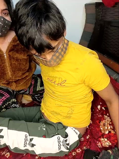 Stripchat-Public.Show-c-Fun_game-2024.12.15.005403