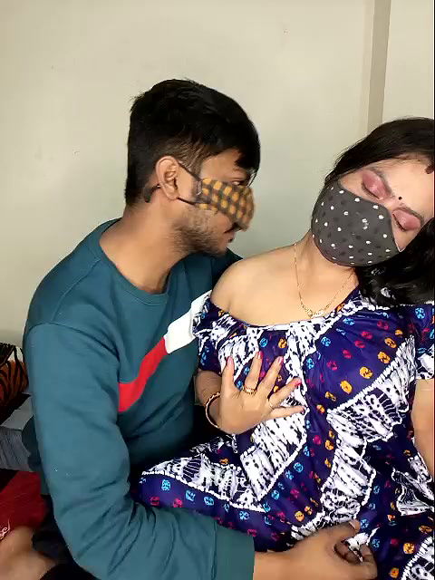 Stripchat-Public.Show-c-Fun_game-2025.01.10.084519