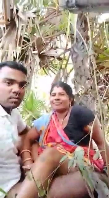 Desi village aunty fucking with young devar