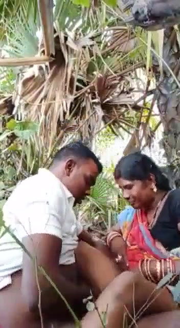 Desi village aunty fucking with young devar