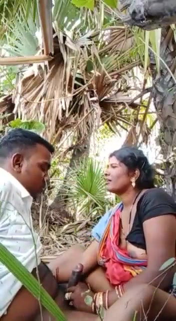 Desi village aunty fucking with young devar