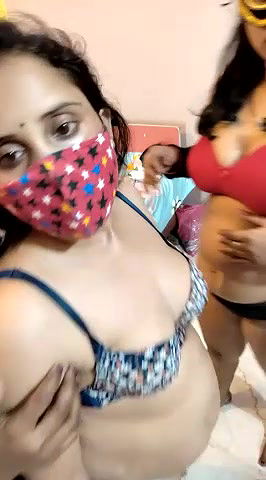 Stripchat-Public.Show-c-Hot_mina8585-2025.03.15.193904