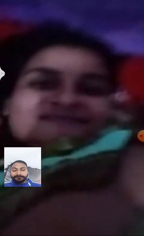 Sexy Bhabhi Shows Boobs and Pussy On VC