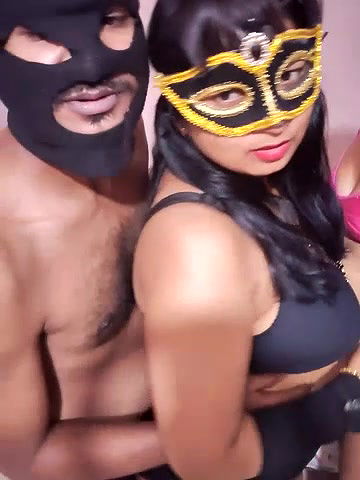 Stripchat-Public.Show-c-Hot_mina8585-2025.05.11.191809