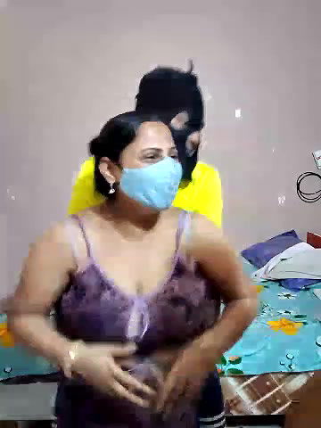 Stripchat-Public.Show-c-Hot_mina8585-2025.05.20.090743