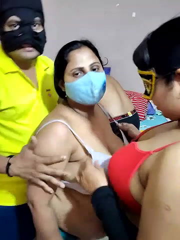 Stripchat-Public.Show-c-Hot_mina8585-2025.05.20.093526