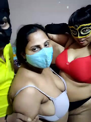 Stripchat-Public.Show-c-Hot_mina8585-2025.05.20.093526