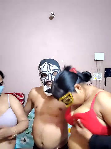 Stripchat-Public.Show-c-Hot_mina8585-2025.05.20.120350