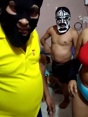 Stripchat-Public.Show-c-Hot_mina8585-2025.05.20.120350