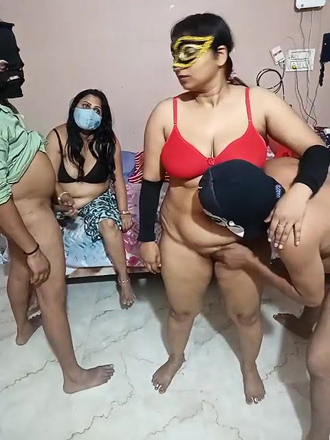 Stripchat-Public.Show-c-Hot_mina8585-2025.05.27.222014