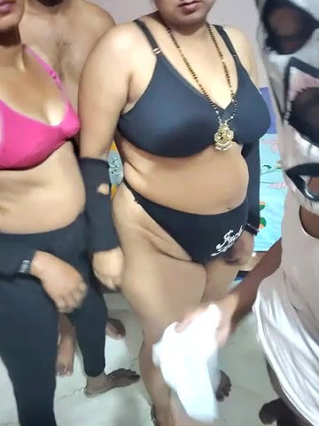 Stripchat-Public.Show-c-Hot_mina8585-2025.05.30.204425