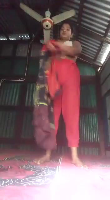 Village Bhabi Showing