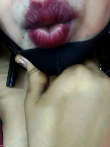 Stripchat-Public.Show-c-kusum_girl-2025.06.18.140233