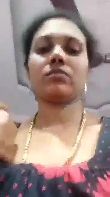 Mallu bhabhi boob show mms vid