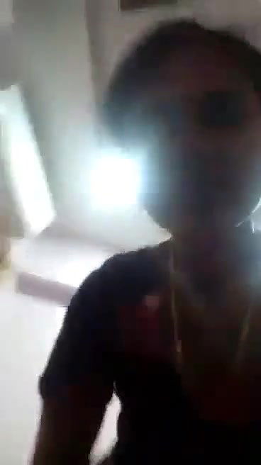 Mallu bhabhi boob show mms vid