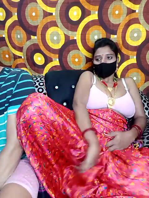 Stripchat-Public.Show-c-Riya_sam69-2025.05.11.024214