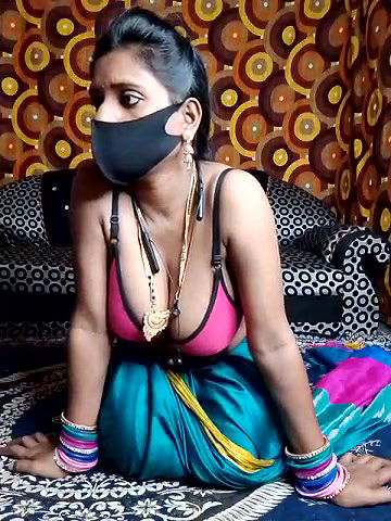 Stripchat-Public.Show-c-Riya_sam69-2025.05.14.192709