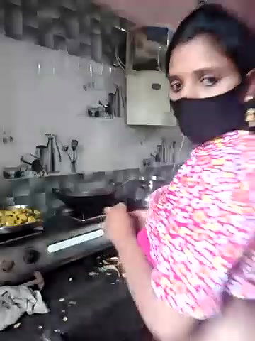 Stripchat-Public.Show-c-Riya_sam69-2025.05.15.023736