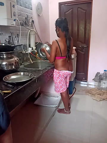 Stripchat-Public.Show-c-Riya_sam69-2025.05.15.032029