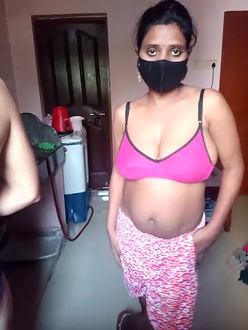 Stripchat-Public.Show-c-Riya_sam69-2025.05.15.033355