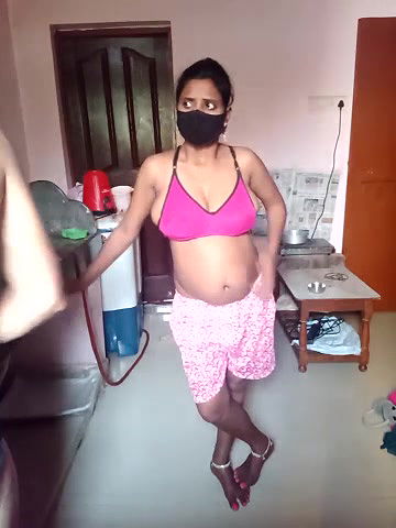 Stripchat-Public.Show-c-Riya_sam69-2025.05.15.033355