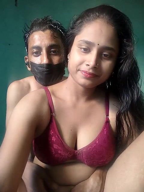 Stripchat-Public.Show-c-Seducing_couple-2025.04.30.074206