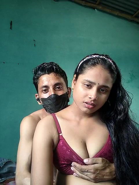 Stripchat-Public.Show-c-Seducing_couple-2025.04.30.084348