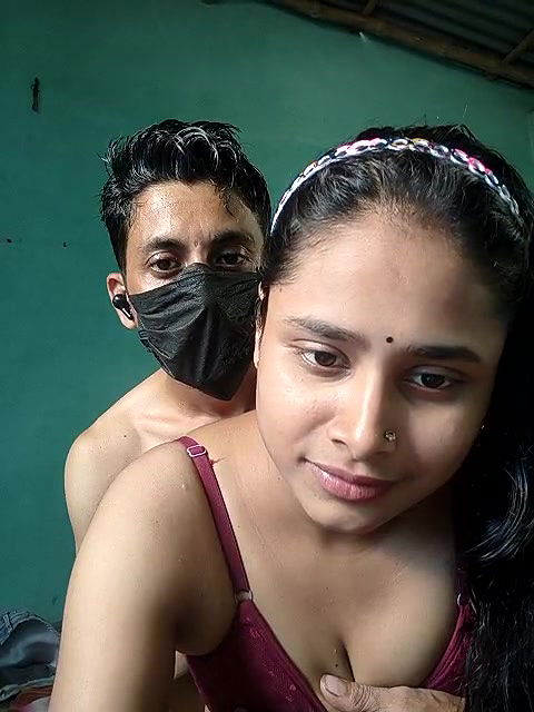 Stripchat-Public.Show-c-Seducing_couple-2025.04.30.084348