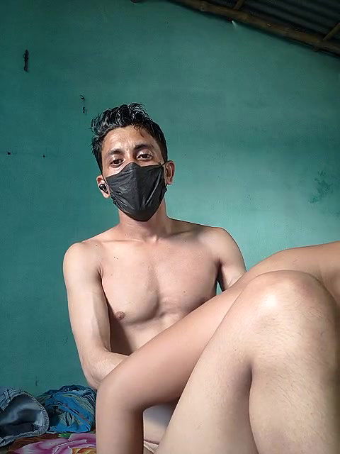 Stripchat-Public.Show-c-Seducing_couple-2025.04.30.084348