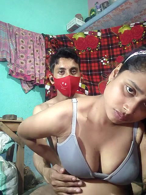 Stripchat-Public.Show-c-Seducing_couple-2025.04.30.194619